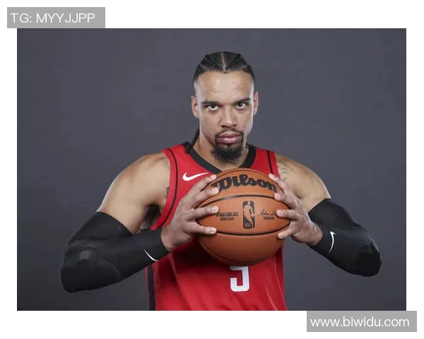 2015年NBA季后赛雷霆与火箭激战回顾精彩瞬间与关键时刻分析