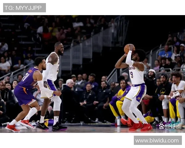 2008年NBA湖人与骑士对决回顾：经典比赛瞬间与球星表现分析