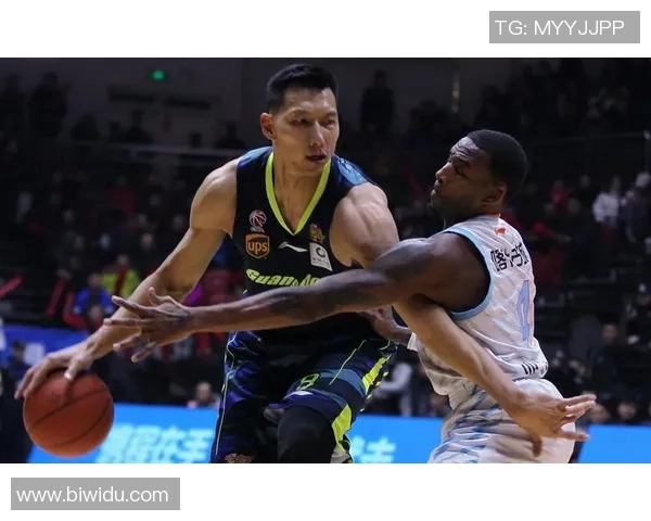 2012年广东队与新疆队季后赛激战回顾与精彩瞬间分析